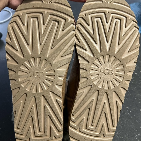 Ugg winter boots - Picture 2 of 5